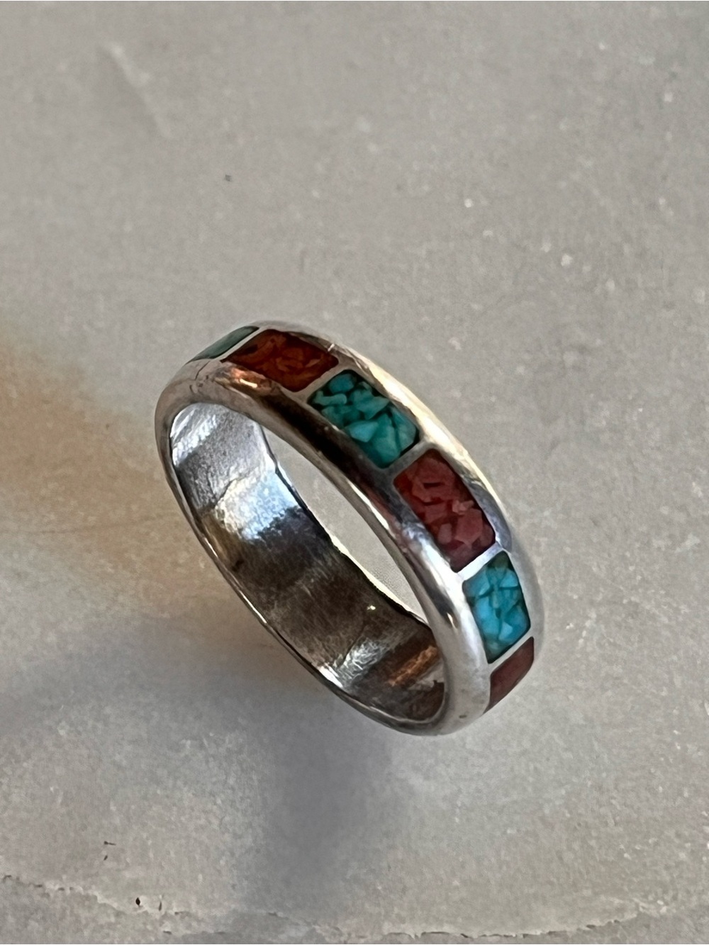 Vintage Sterling Silver Turquoise Coral Chip Inlay Band Ring Size 7.5